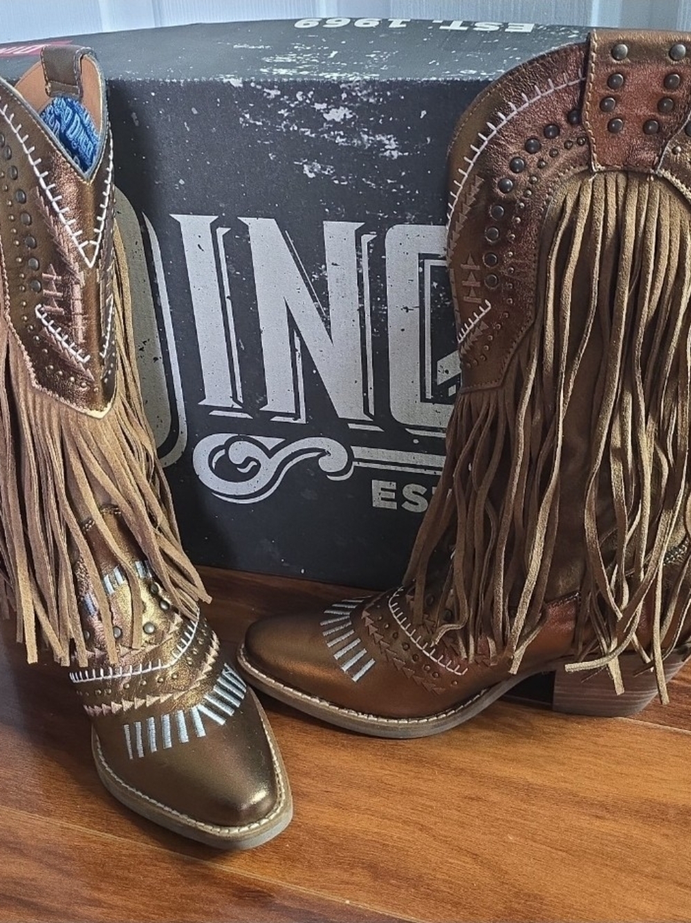 New dingo Women's Brown leather Fringed Cowboy western Boots 6.5